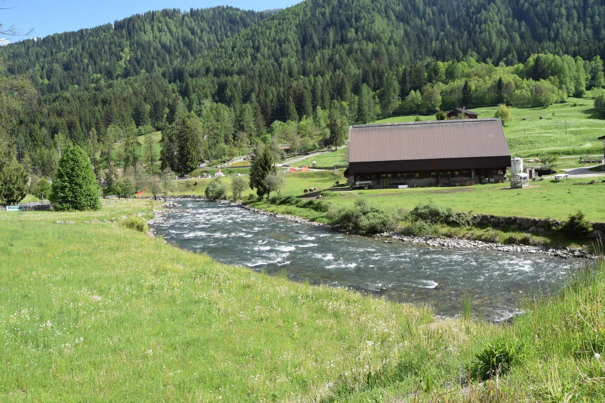 Affittacamere Lago Rotondo Mezzana  Exterior foto